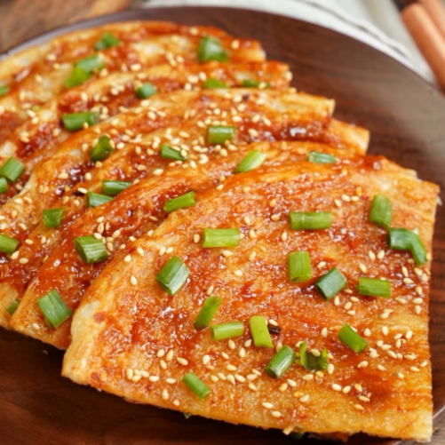 Sauce-flavored  flatbread